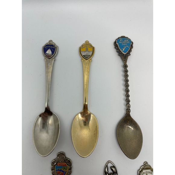 Lot of 14 US Cities and States Collector Spoons - Picture 3 of 7